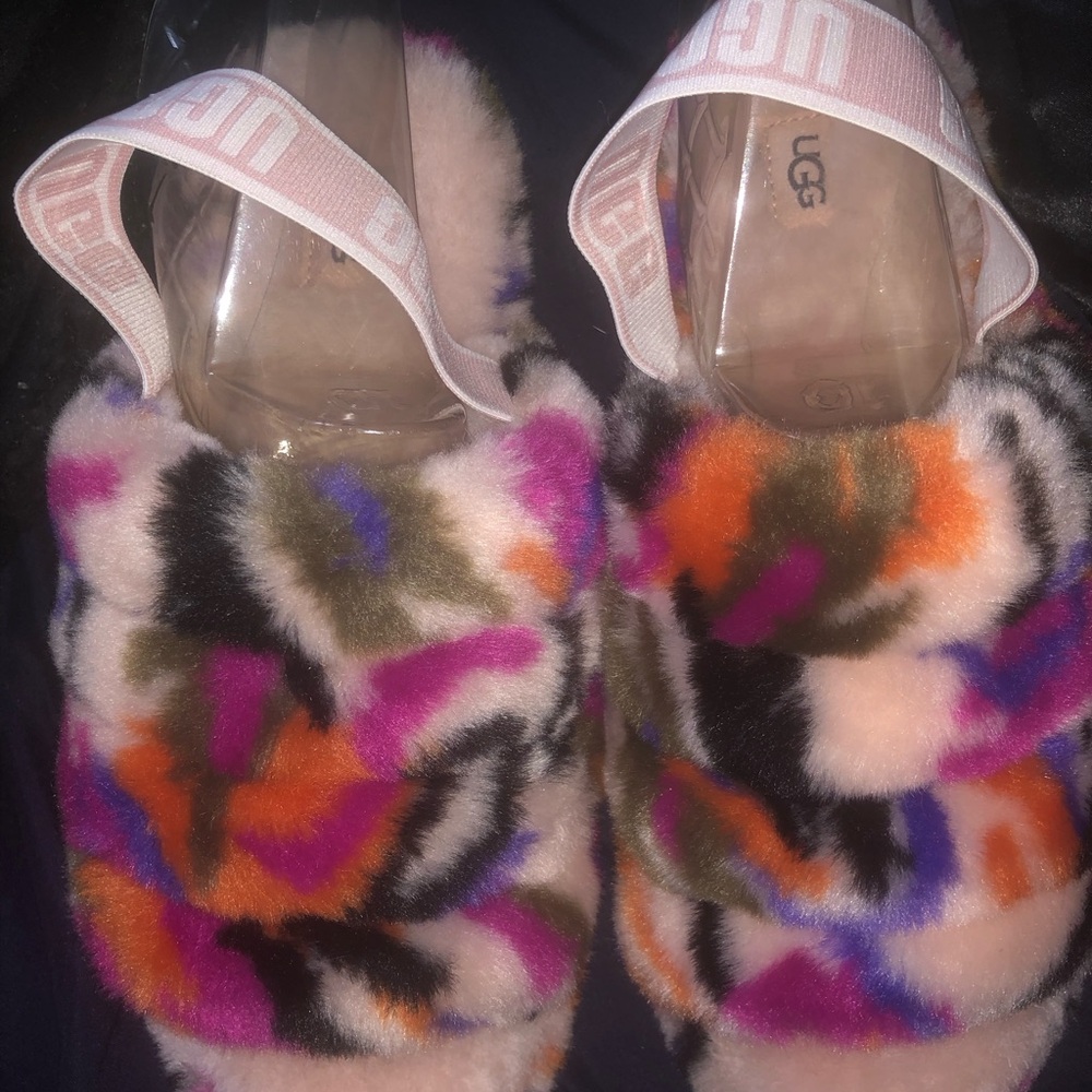UGG Women's Multicolor Fluffy Slippers size 9
